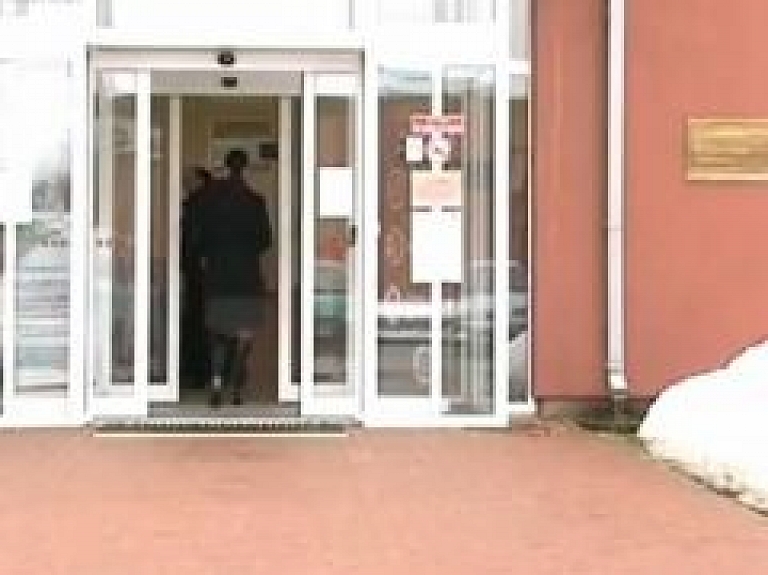 VID Valmieras nodaļā mērena interese par mantiskā stāvokļa deklarācijām (video)