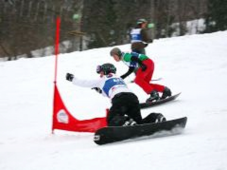 Siguldas kausā snovborda slaloma meistari sadalīs pirmās godalgas