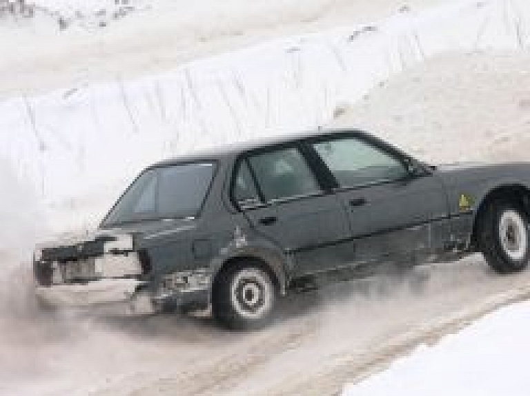 Svētdien Brīvkalnu autotrasē notiks Latvijas ziemas autosprinta čempionāta finālsacīkste