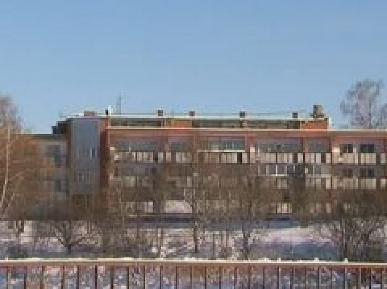 Mālpilieši uzņēmējdarbībā izmanto dabas bagātības (video)