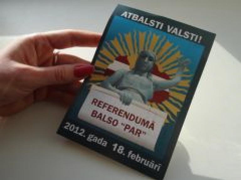 Valmieriešus ar mulsinošām skrejlapām aģitē referendumā balsot "par" (video) - papildināts