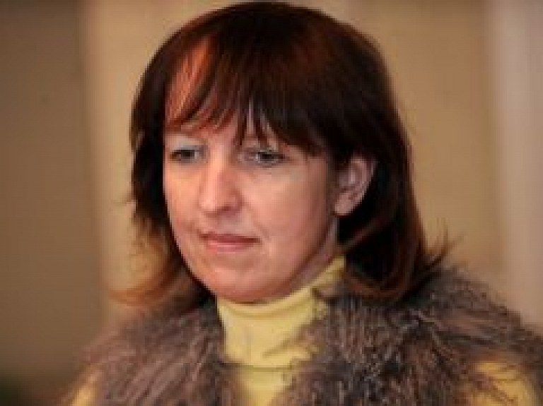 Bērziņa neatbalsta iniciatīvu pašvaldībām noteikt pašām savus nodokļus