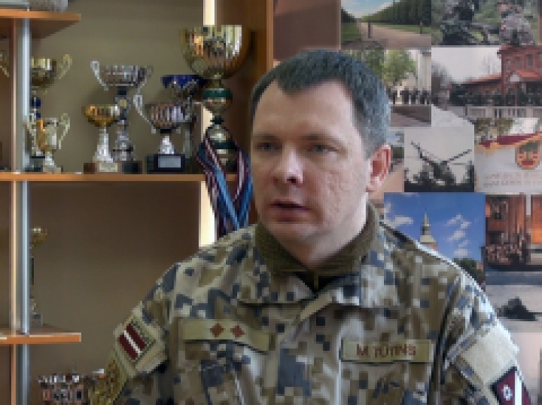Pulkvežleitnants Tūtins: Zemessardzē nemāca tikai "karošanu" (video)