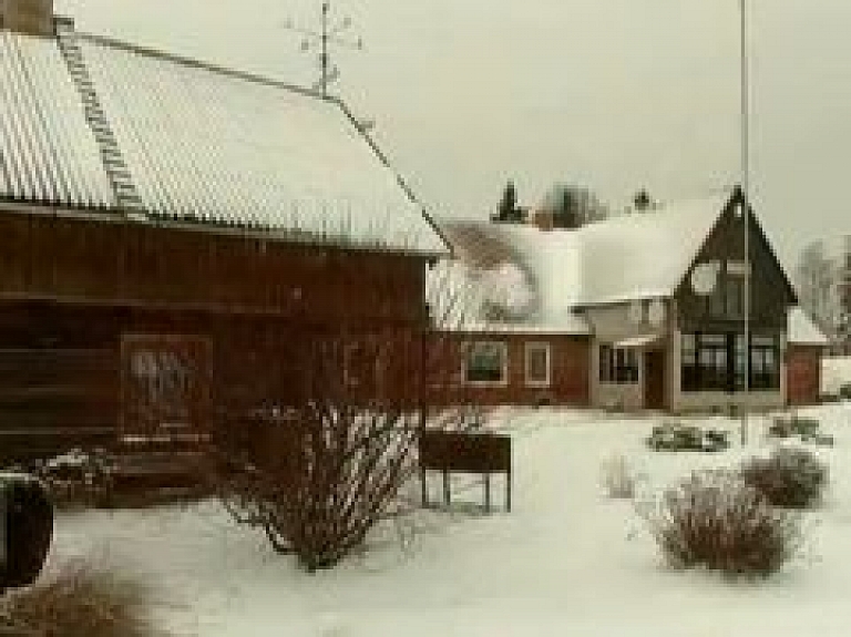 Skaistkalnes un Bārbeles zemnieki: jādomā par mazo saimniecību iespējām attīstīties (video)