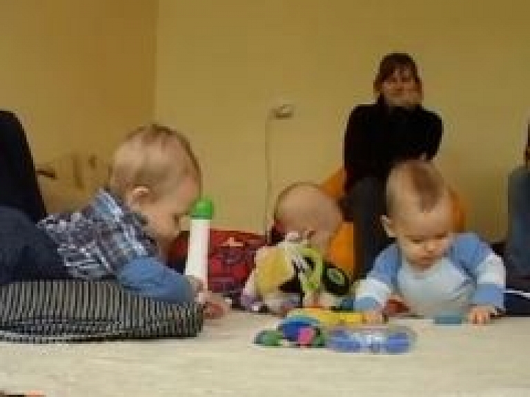 Limbažos izveidots Māmiņu klubs (video)