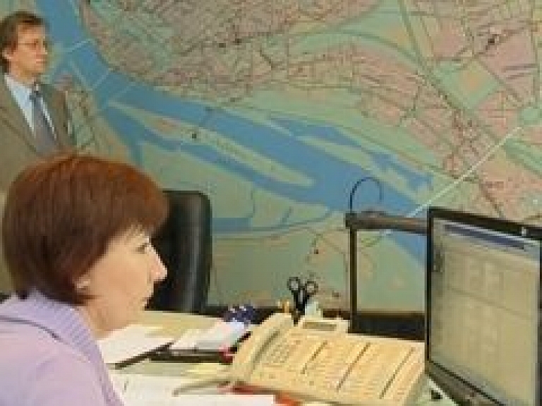 Apkures rēķini nepriecē rīdziniekus (video)