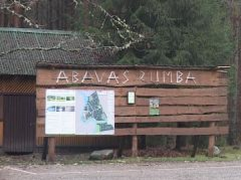 Talsu TV: jautājumā par "Abavas rumbu" vienprātība starp pašvaldību un uzturētāju joprojām nav rasta (video)