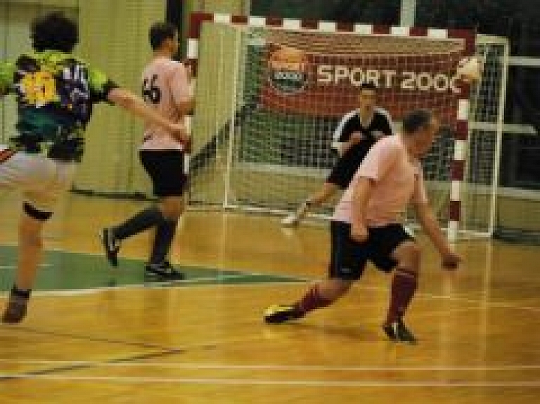 Siguldas komandas nespēj iekļūt Vidzemes futzāla čempionāta finālturnīrā (galerija)