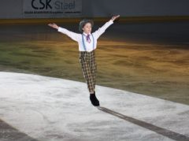 Rīgā notiks koncertuzvedums uz ledus "Ziemassvētki kopā ar drošsirdīgo Pēterīti"