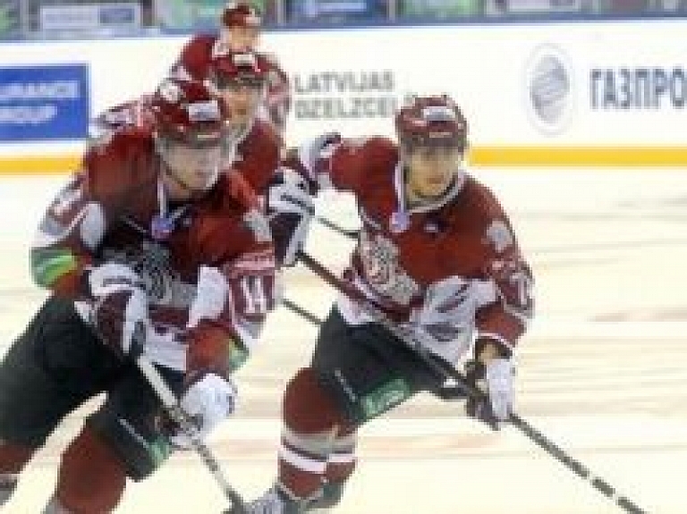 Rīgas Dinamo ar rezultātu 2:1 izcīna uzvaru pār Salavat Yulajev komandu