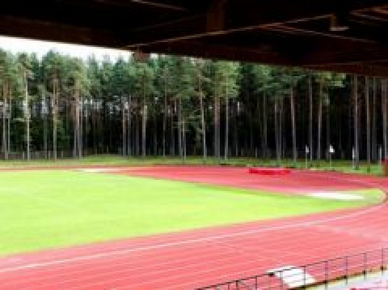 Neesi vienaldzīgs, paraksties par J. Daliņa stadiona attīstību (video)