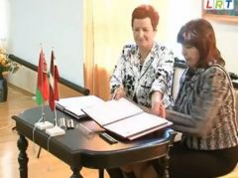 Ludzas novads atjauno sadarbību ar Novopolocku (video)