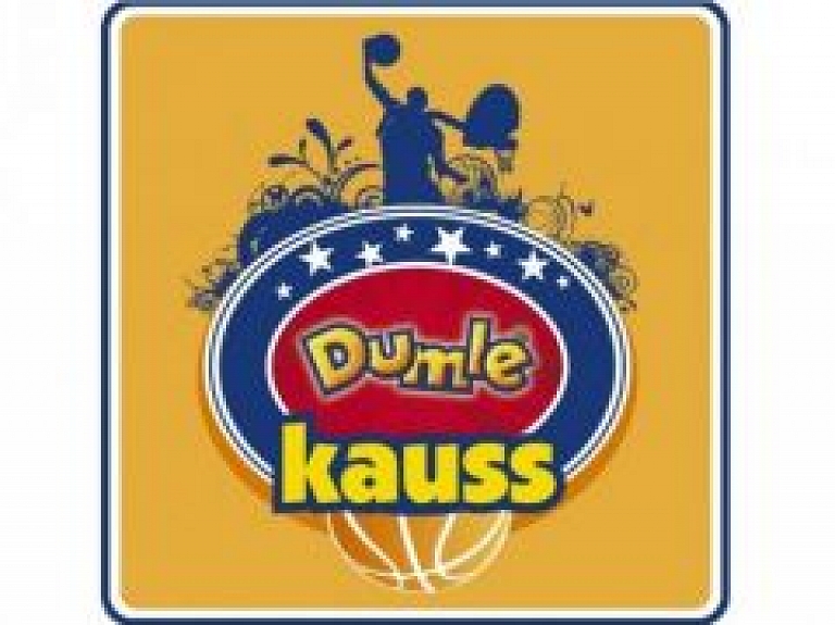 Skolēnu brīvdienās basketbols ar Dumle akcentu