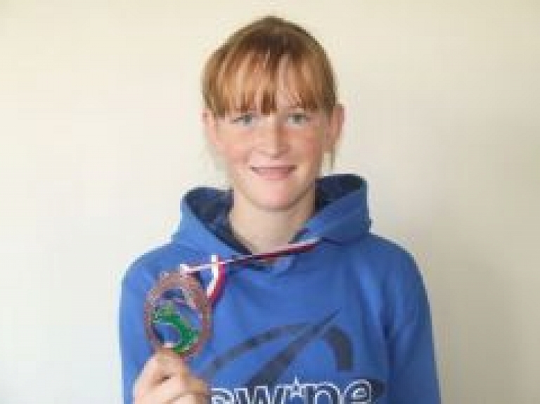 Eiropas bronzas medaļa ceļo uz Ābeļiem