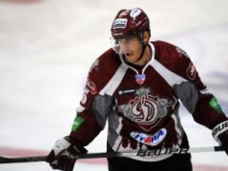 Rīgas ''Dinamo'' veiksmīgā spēlē izcīna uzvaru pār CSKA Maskava