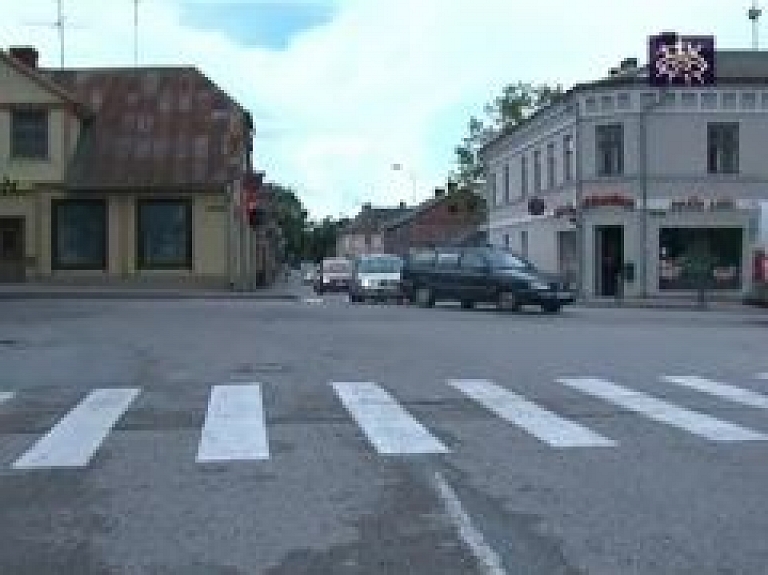 Talsu TV: Lai arī uzņēmumos ir brīvas vakances, bezdarba problēmas aktuālas joprojām (video)