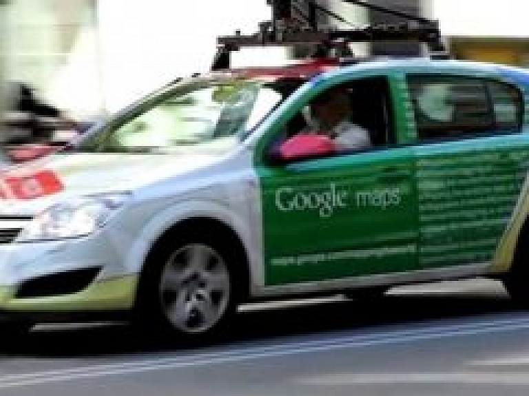 "Google" ielu fotografēšanas mašīnu apskate Rīgā tomēr nenotiks (video) - papildināts