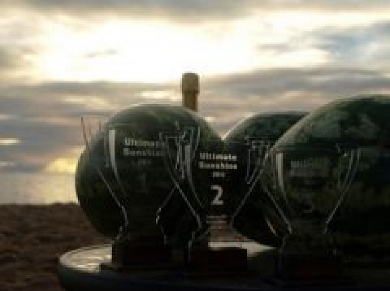 Izspēlēts pēdējais pludmales frisbija turnīrs - Rīgas komandai 2.vieta (galerija)