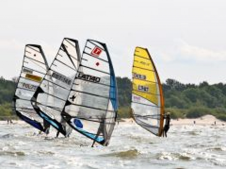 Liepājā noslēgusies ceturtā diena EC "Formula" vindsērfinga klasē (galerija)