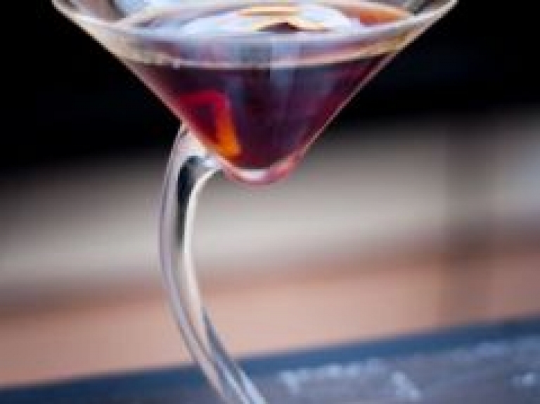 Tiek atklāta Rīgas oficiālā kokteiļa recepte!