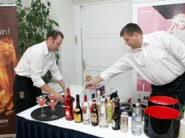 Par Rīgas kokteili atzīts "Clavis Rīga"