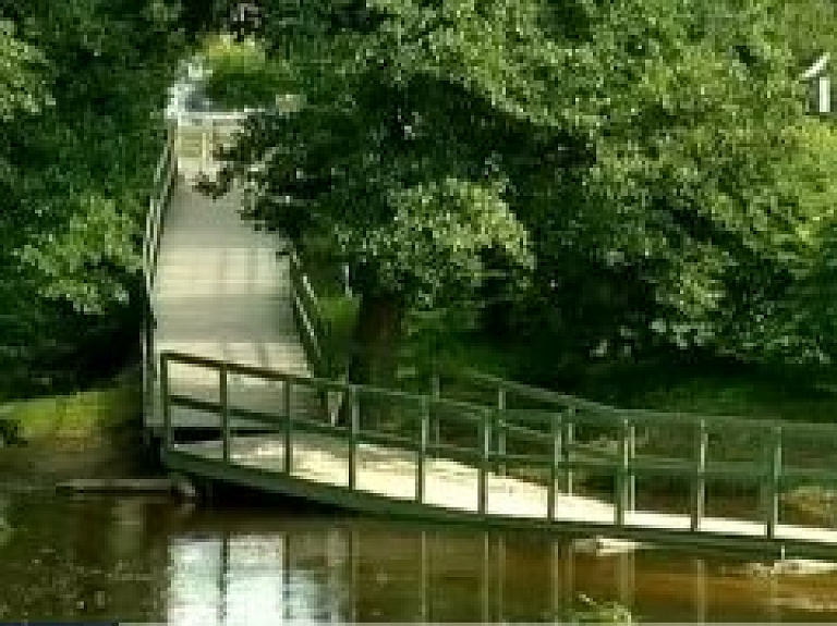 Saldū spēcīgā lietus radīto postījumu novēršanai nepieciešami 425 tūkstoši latu (video)