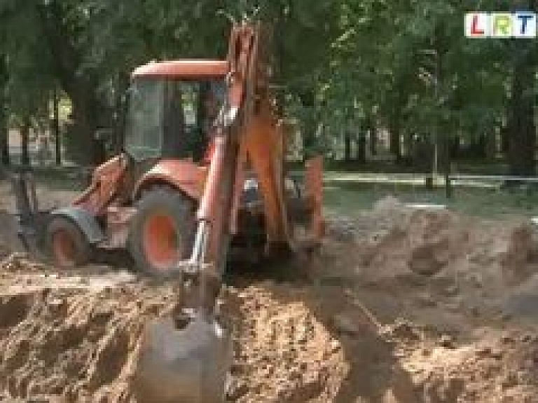 Daugavpils cietoksnī turpinās renovācijas darbi (video)