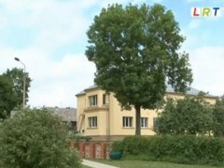 Ilūkstes novadā siltina izglītības iestādes (video)