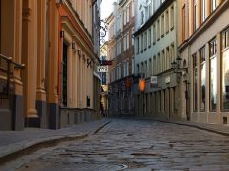 Šodien Rīgā notiek iepirkšanās skrējiens bez iepirkšanās "Piparbodīšu maratons"