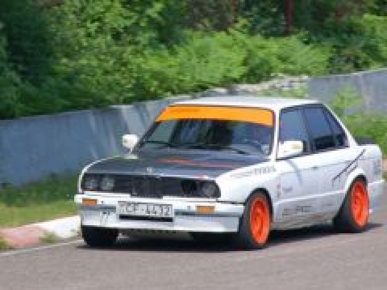 Svētdien Rullīša kartinga trasē norisināsies Latvijas vasaras autosprinta čempionāts