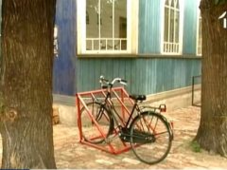 Latvijā pieaug velosipēdu zādzību skaits (video)