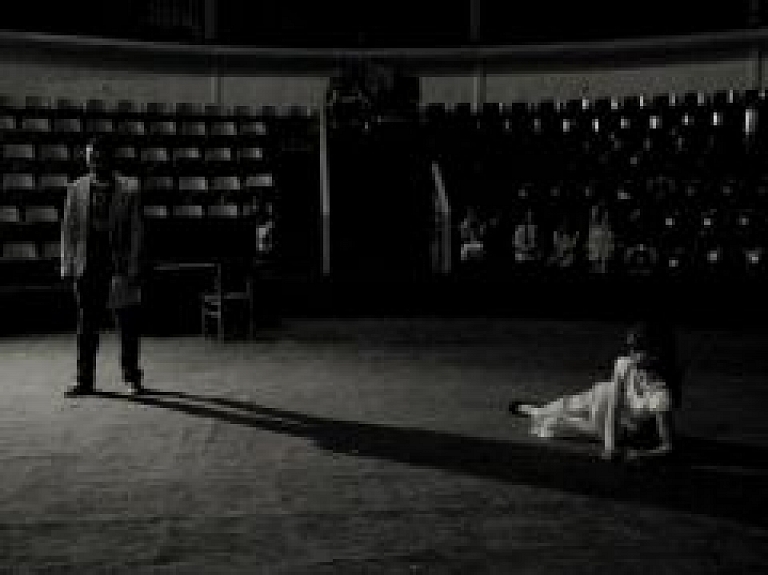 Rīt Rīgas Cirkā notiks dāņu rakstnieka Pētera Hēga grāmatas atklāšanas pasākums