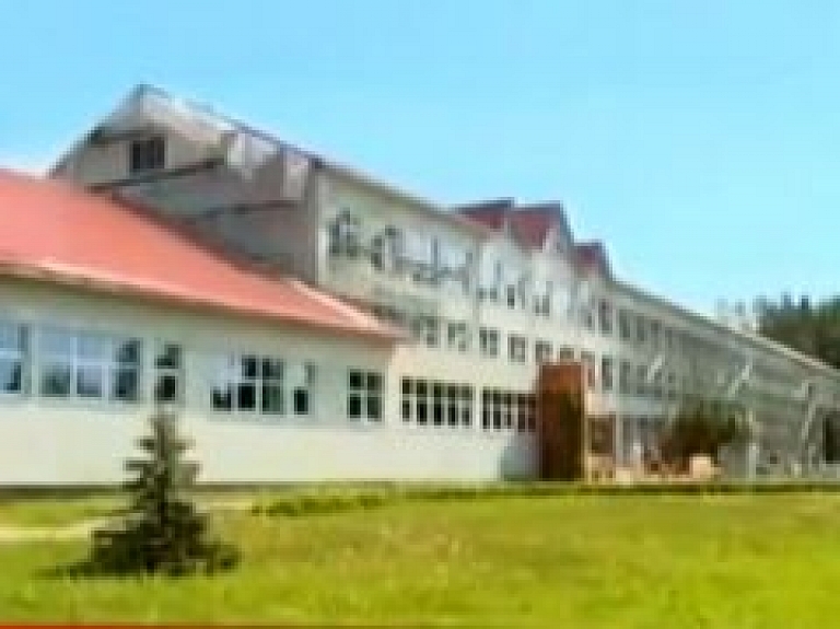 Rudenī Ogres meža tehnikumu apvienos ar divām profesionālajām vidusskolām (video)