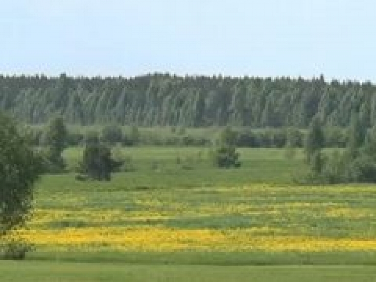 Balvu novada iedzīvotāji nav apmierināti ar lauku attīstības speciālistu skaitu (video)