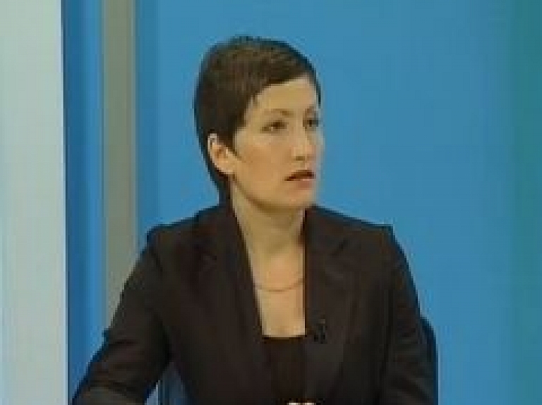 PVD neapstiprina ziņas par 15 lopiem, kuri miruši no knišļu kodumiem Kuldīgas novadā (video)