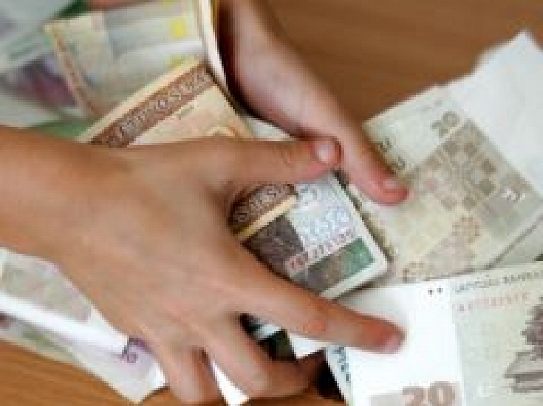 KNAB par kukuļņemšanu aiztur Jelgavas slimnīcas valdes locekli (video) - papildināts