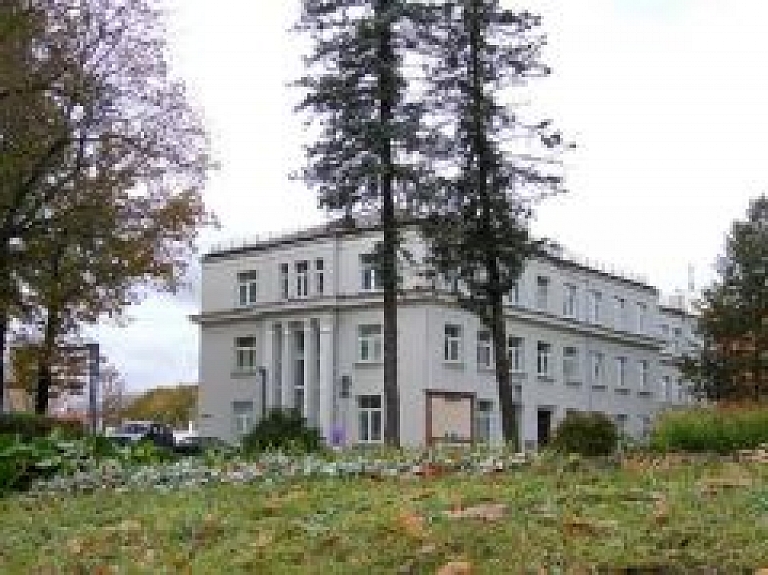 Valmierā izsludināts konkurss par tiesībām apsaimniekot pilsētas pludmali