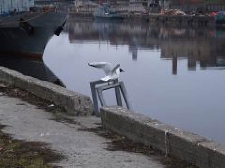Nākamnedēļ Liepājā kanālmalas noliktavas telpā atklās LMA studentu darbu izstādi Liepājas pludmalei