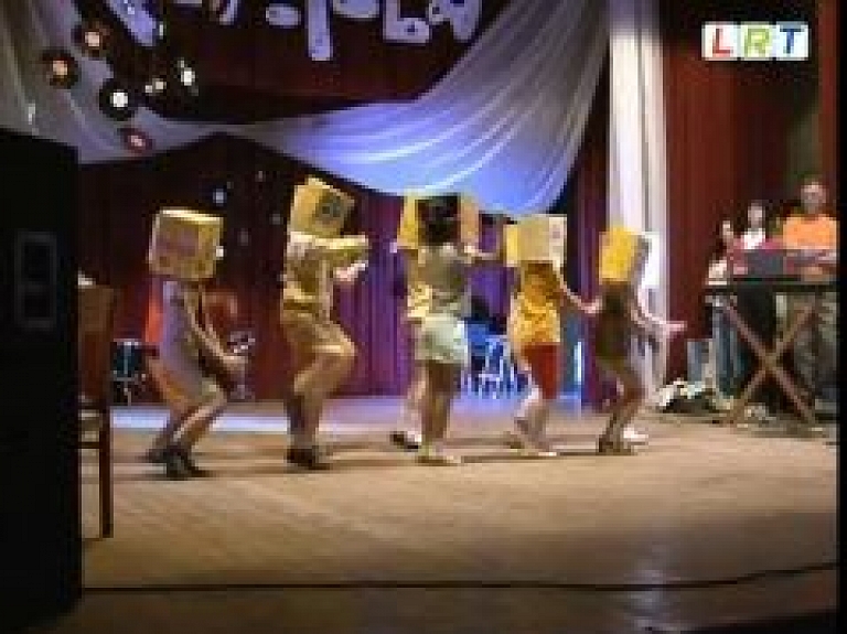 Baltinavas vidusskolā aizvadīta gadskārtējā "Pop-iela" (video) - precizēts