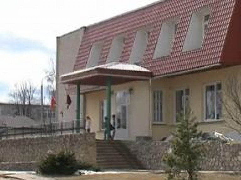 Rēzeknē siltinās piecas pašvaldības iestādes (video)
