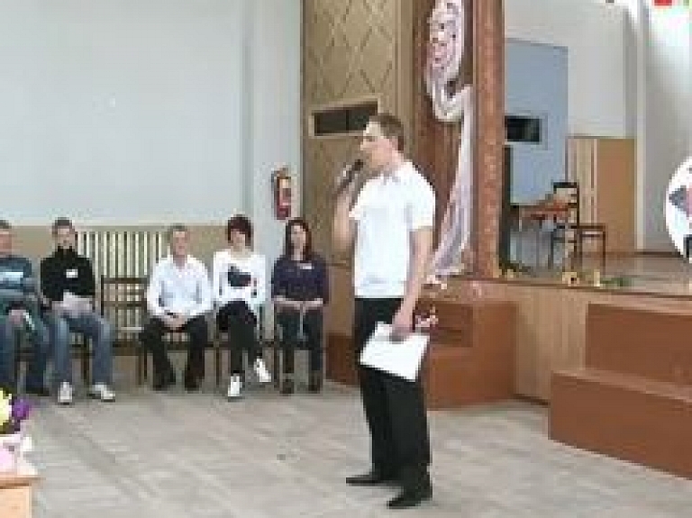 Dagdas arodvidusskolā norisinās konkurss "Es-sava amata meistars" (video)