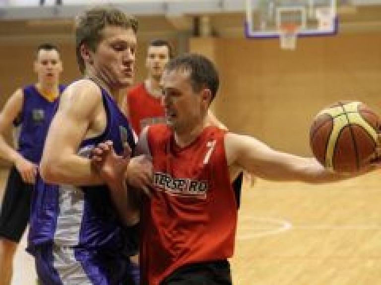 Liepājas pilsētas basketbola čempionāts tuvojas izskaņai