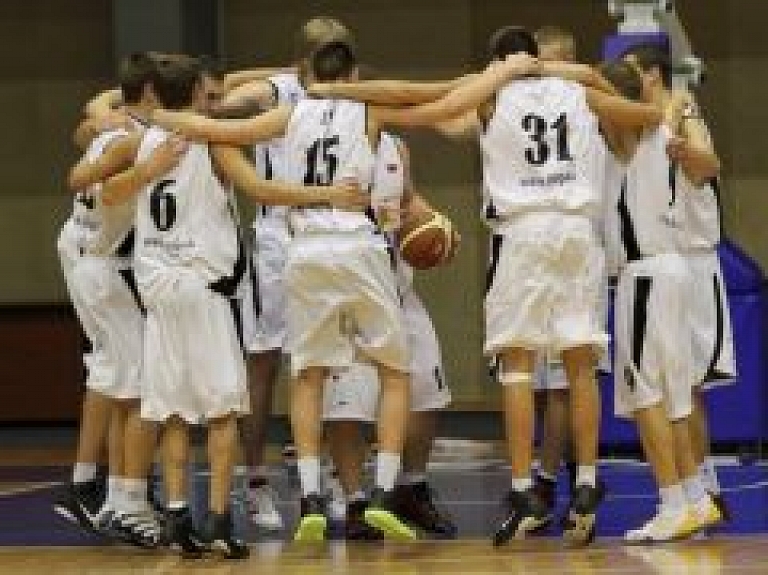 "Liepājas Lauvas 2" piedzīvo zaudējumu pret "Ventspils Augstskolu"