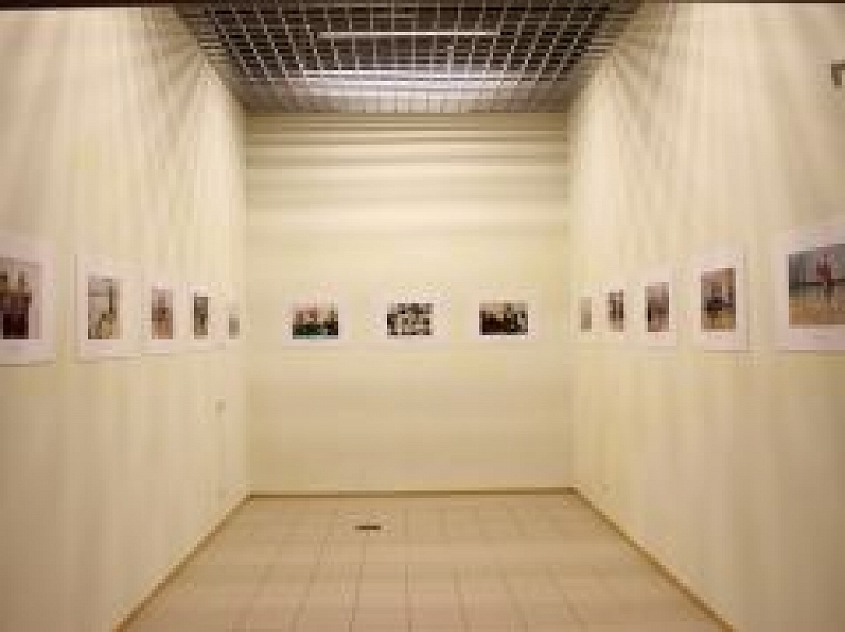 Šonedēļ tirdzniecības centrā "Dauga" apskatāma telpu futbola fotogrāfiju izstāde