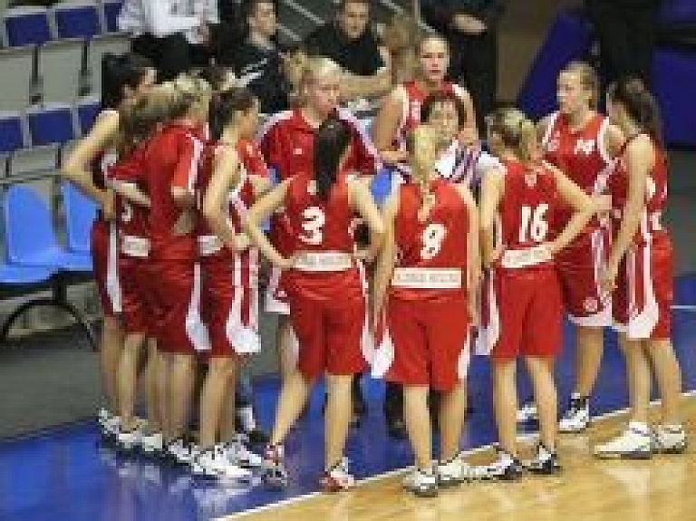 "Liepājas Metalurgs" basketbolistes savā laukumā pārspēj "TTT/Juniores"