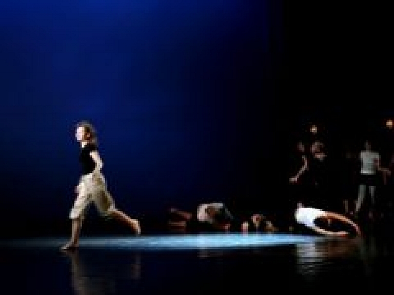 Mūsdienu dejas horeogrāfi organizē "Dejas dienu 2011" (galerija)