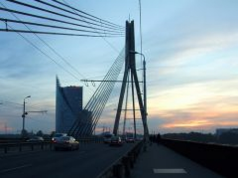 Rīdziniekus aicina doties pilsētas tiltu - jubilāru maršrutā