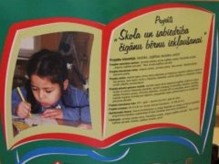Valmierā īstenos projekta "Skola un sabiedrība čigānu bērnu iekļaušanai" aktivitātes