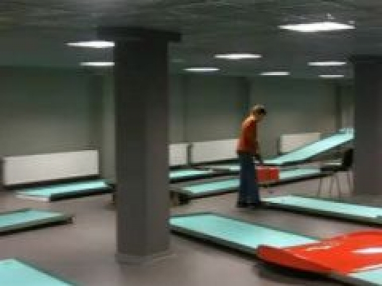 Minigolfu Liepājā turpmāk varēs spēlēt arī telpās (video) - papildināts