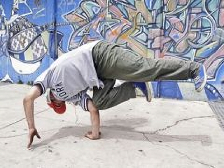 Šodien Rīgā notiks ielu dejotāju sacensības un ielu modes skate